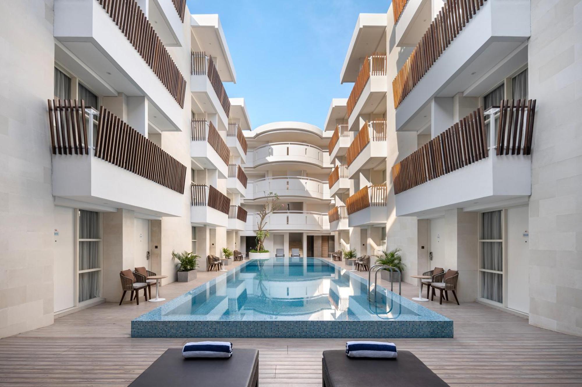 Holiday Inn Express Bali Sunset Road By Ihg Kuta Lombok Buitenkant foto