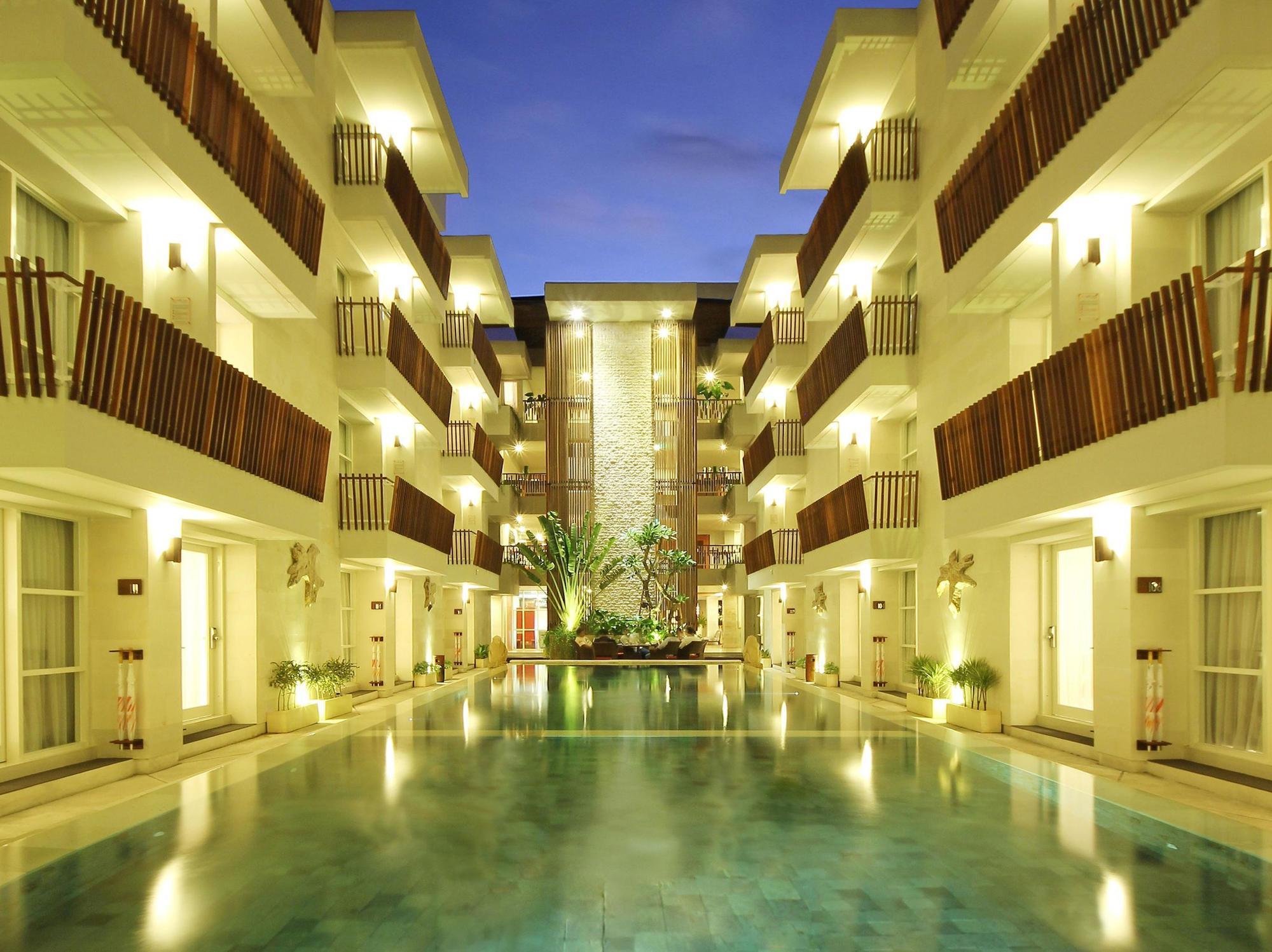 Holiday Inn Express Bali Sunset Road By Ihg Kuta Lombok Buitenkant foto