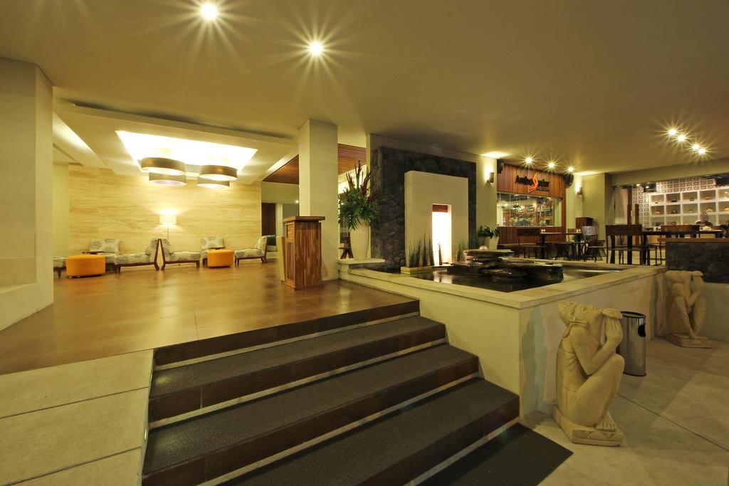 Holiday Inn Express Bali Sunset Road By Ihg Kuta Lombok Buitenkant foto