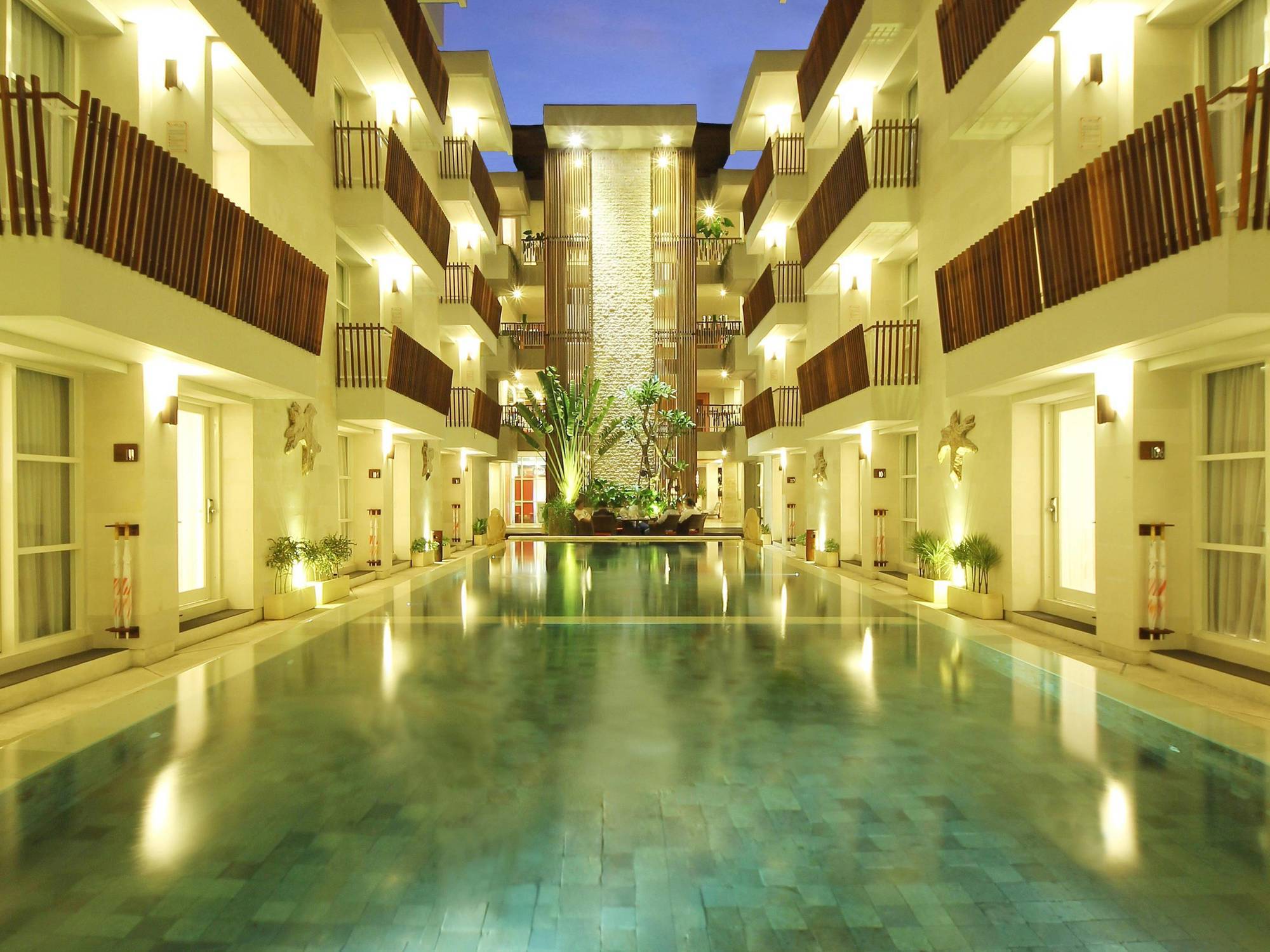 Holiday Inn Express Bali Sunset Road By Ihg Kuta Lombok Buitenkant foto