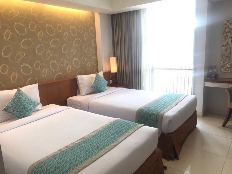Holiday Inn Express Bali Sunset Road By Ihg Kuta Lombok Buitenkant foto