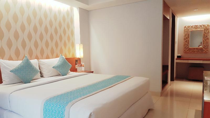 Holiday Inn Express Bali Sunset Road By Ihg Kuta Lombok Buitenkant foto